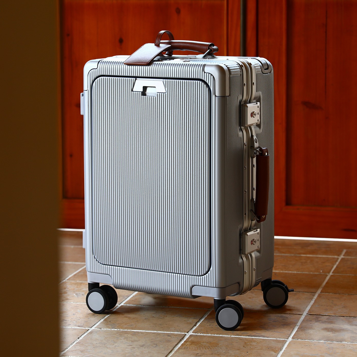 Aluminum Frame Carry On Luggage - Grote capaciteit, toegestaan op het vliegtuig,